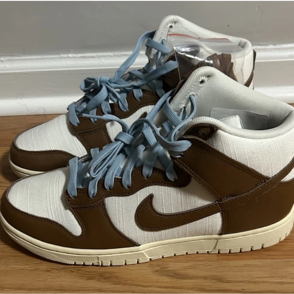 Nike White and Gray Sneakers